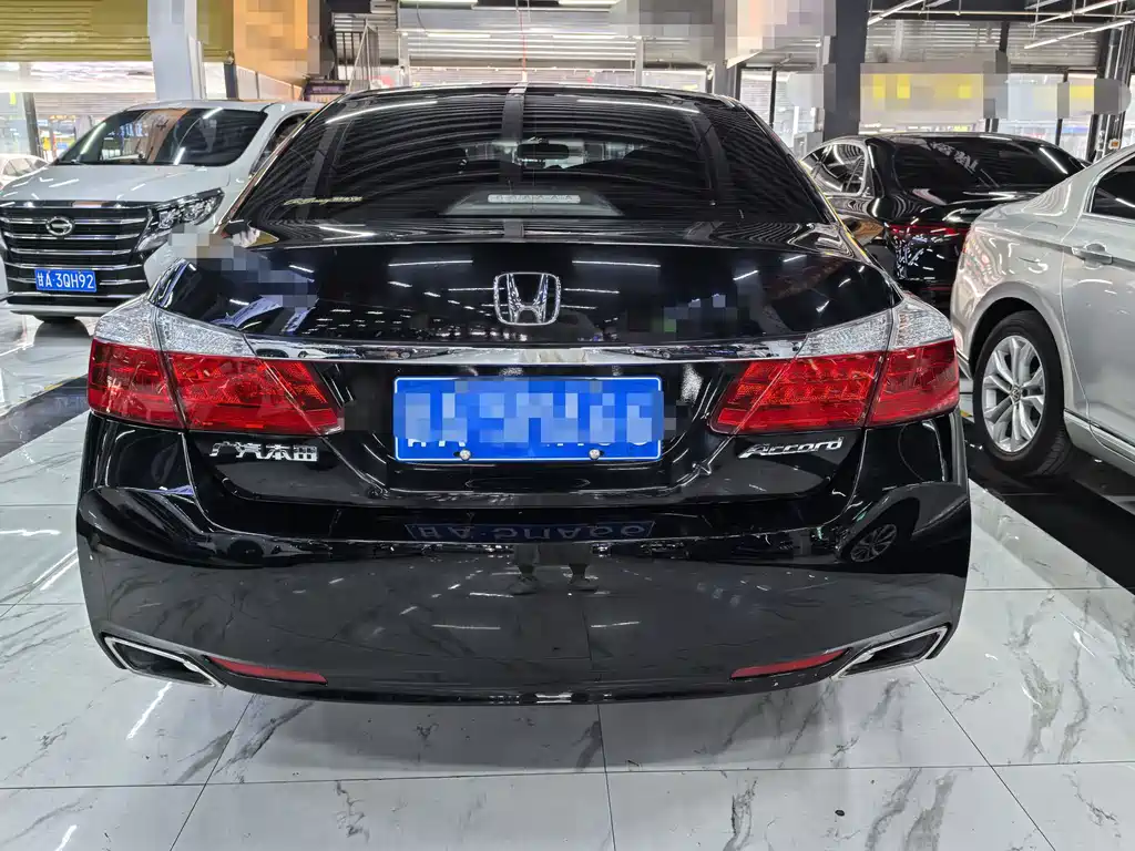 Honda Accord 2015 — фото 5