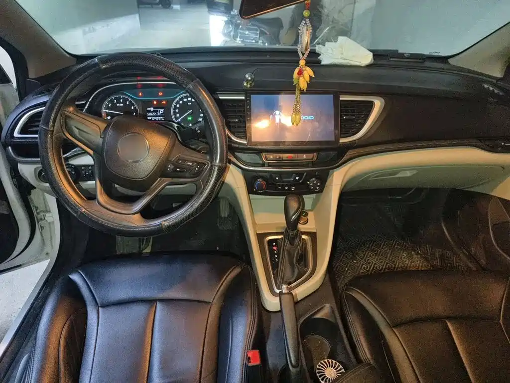 Buick Excelle GT 2017 — фото 10