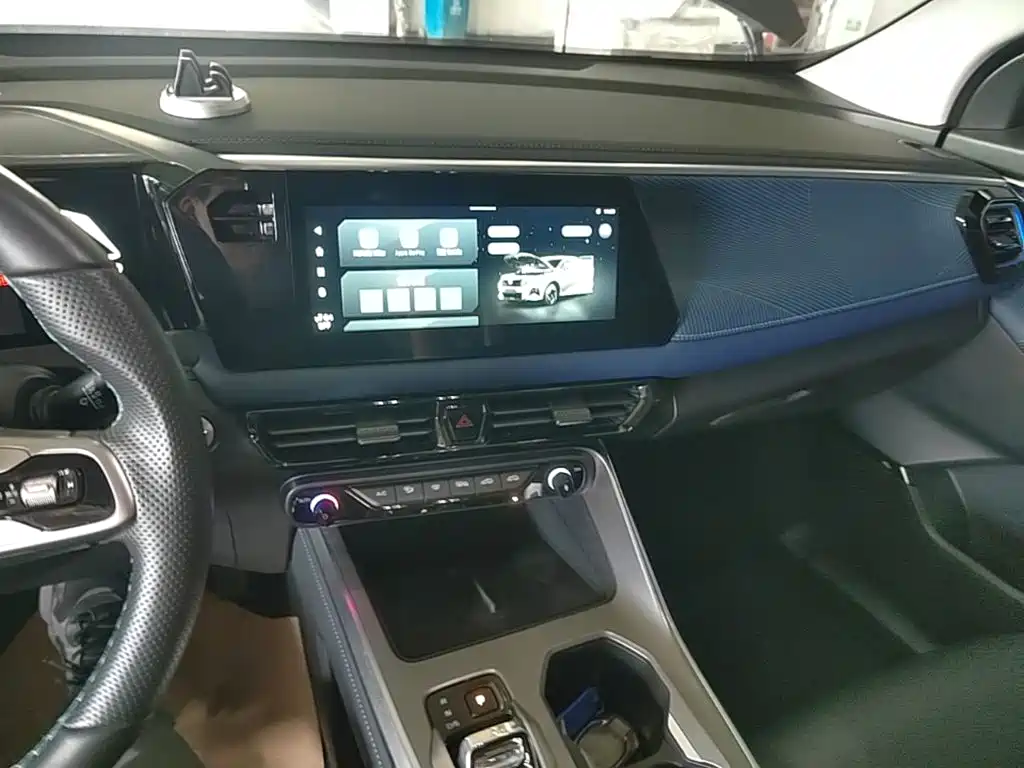 GAC Motor Trumpchi GS3 2024 — фото 13