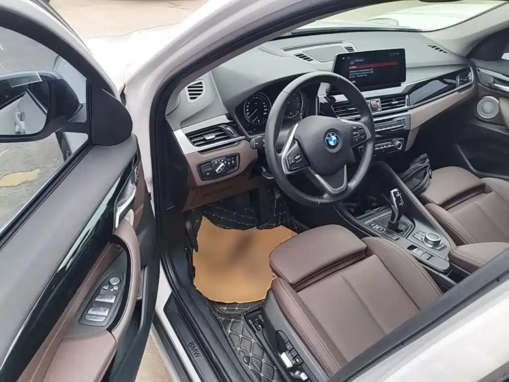 BMW X1 2022 — фото 16