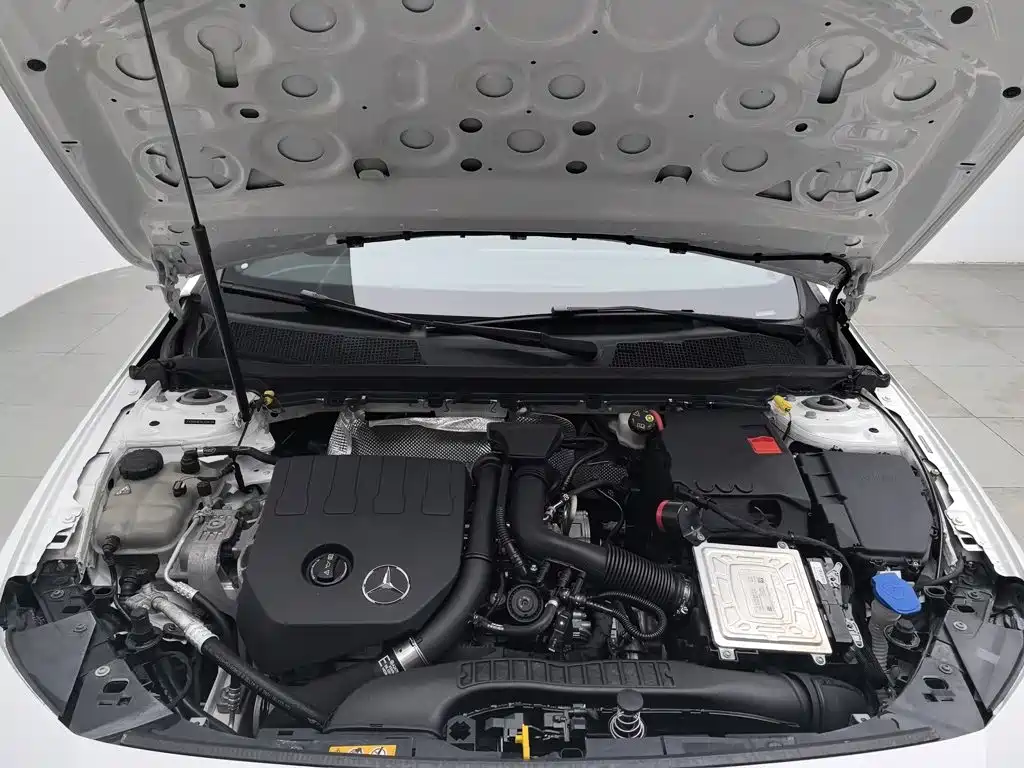 Mercedes-Benz A-Class 2019 — фото 6