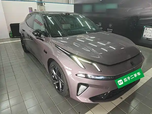 Lynk & Co 07 EM-P 2025