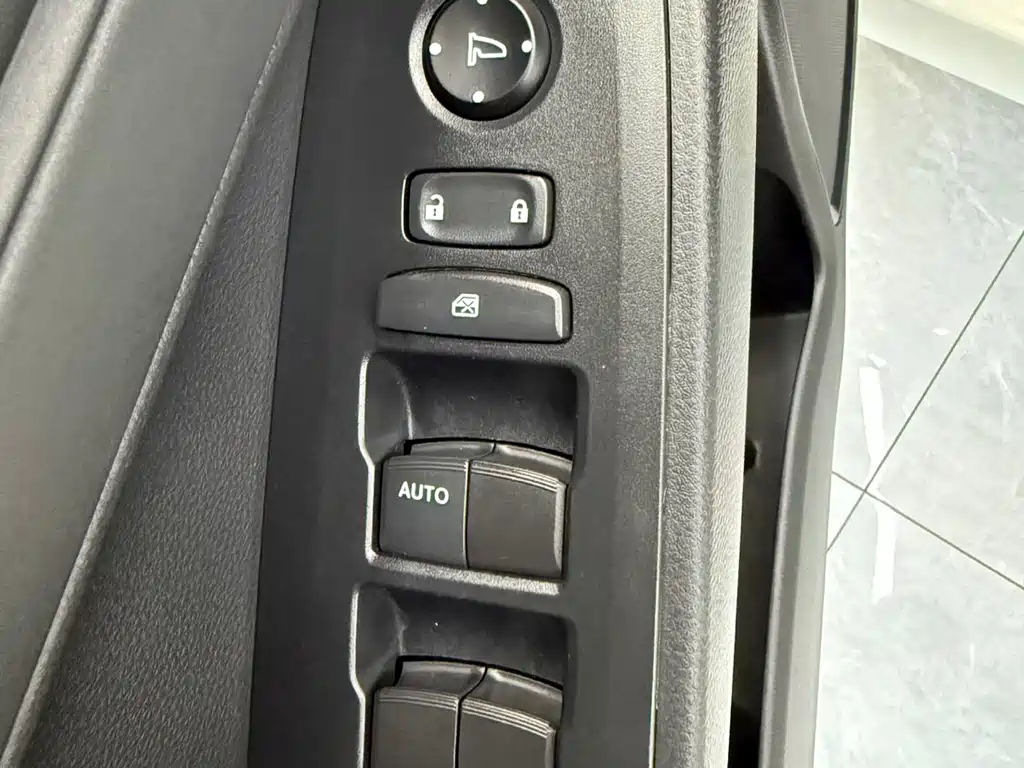 Honda Vezel 2023 — фото 17