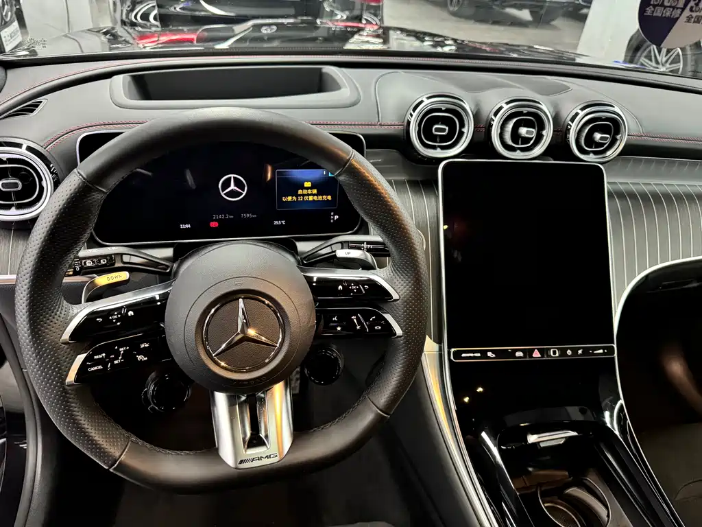 Mercedes-Benz GLC AMG 2024 — фото 19