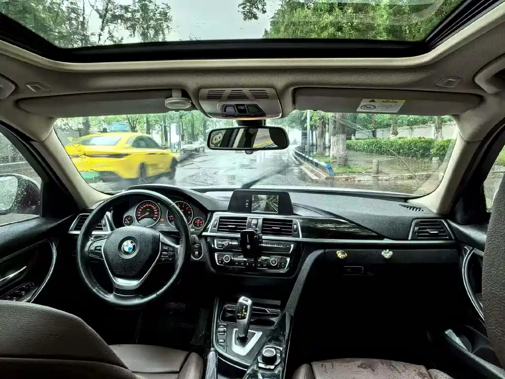 BMW 3 Series 2017