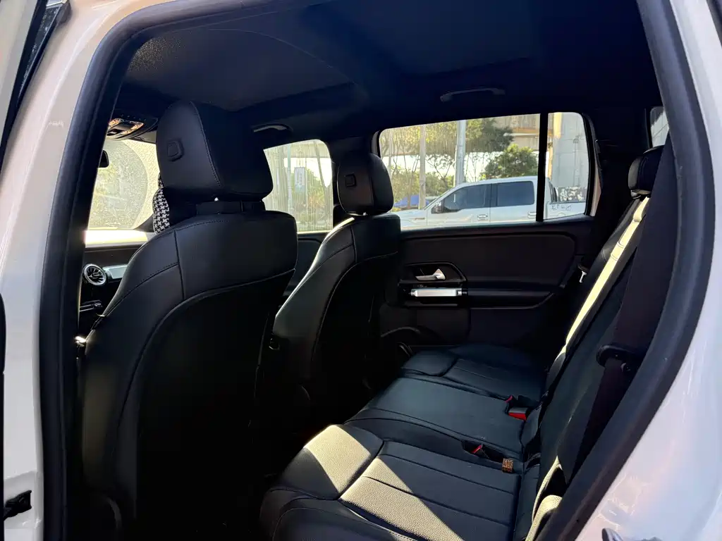 Mercedes-Benz GLB 2022