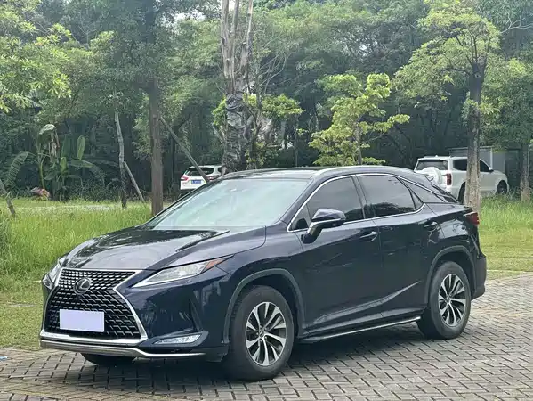 Lexus RX 2021