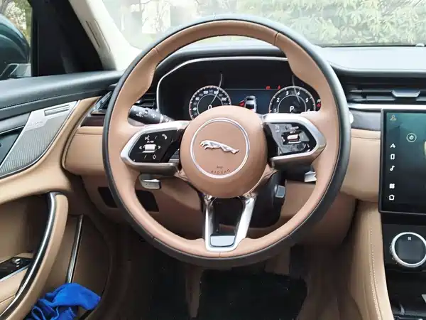 Jaguar XFL 2024