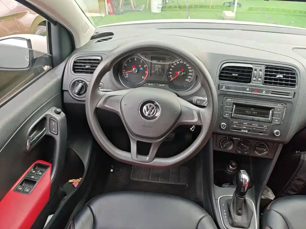 Volkswagen Polo 2018 — фото 11
