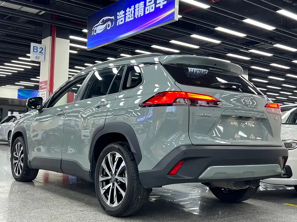 Toyota Corolla Cross 2022 — фото 26