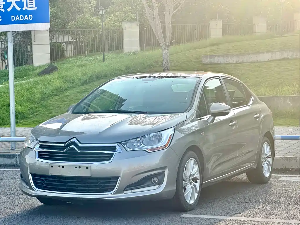Citroen C4L 2015 — фото 1