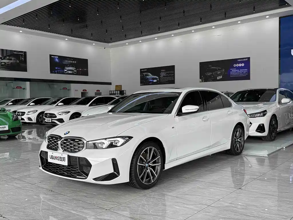 BMW 3 Series 2024 — фото 1