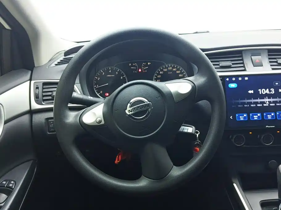 Nissan Sylphy 2025 — фото 15