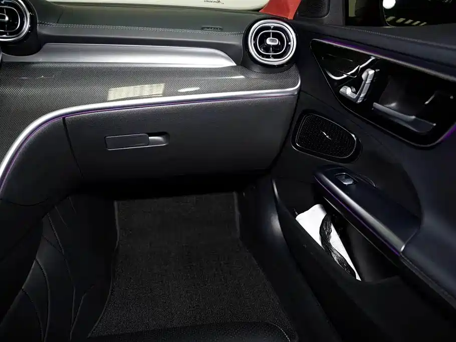 Mercedes-Benz C-Class 2022 — фото 16