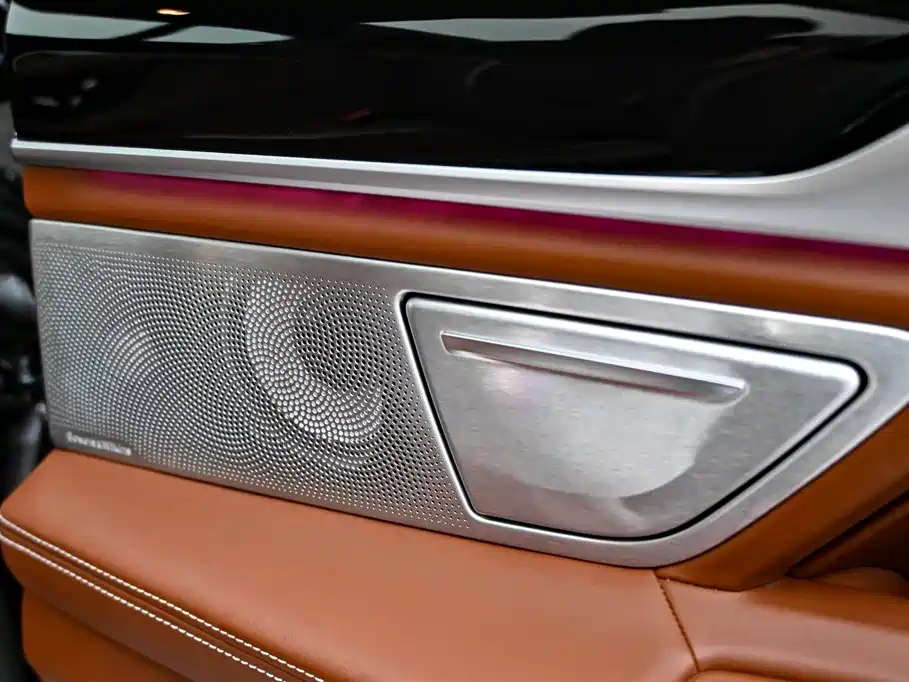 BMW 7 Series 2019 — фото 31