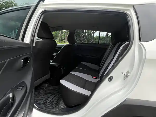 Toyota Yaris L 2020