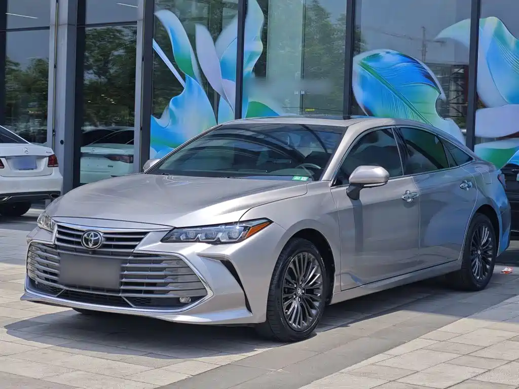 Toyota Avalon 2021 — фото 1