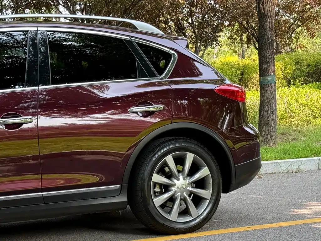 Infiniti QX50 2014 — фото 8