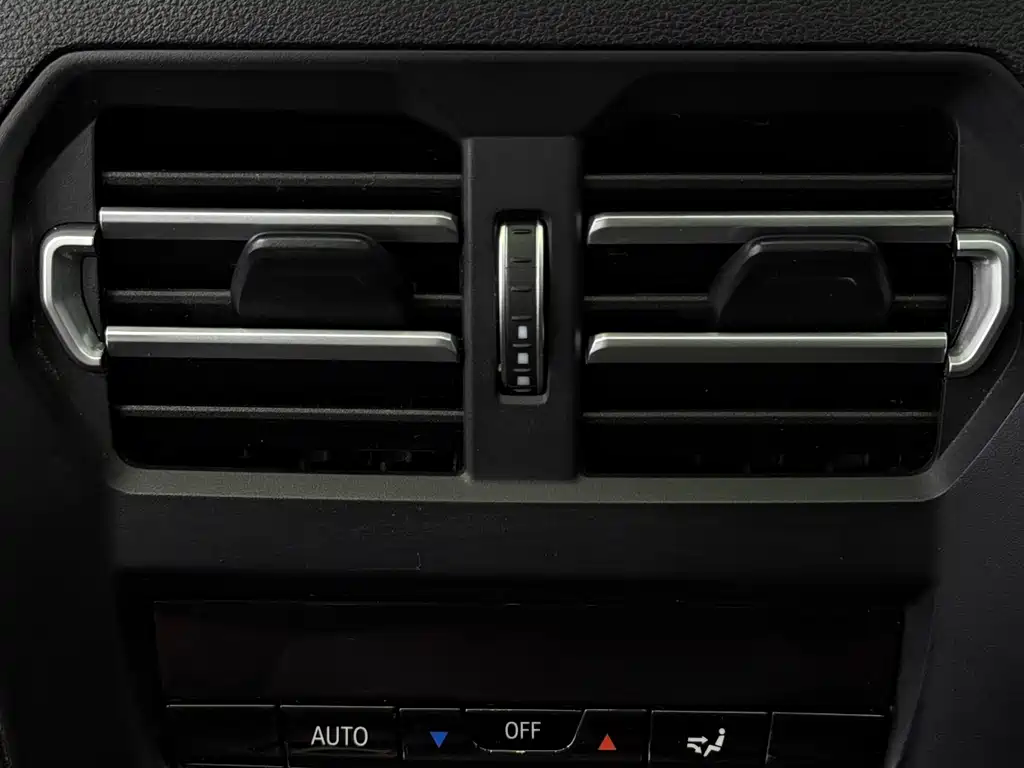 BMW 3 Series 2022 — фото 15