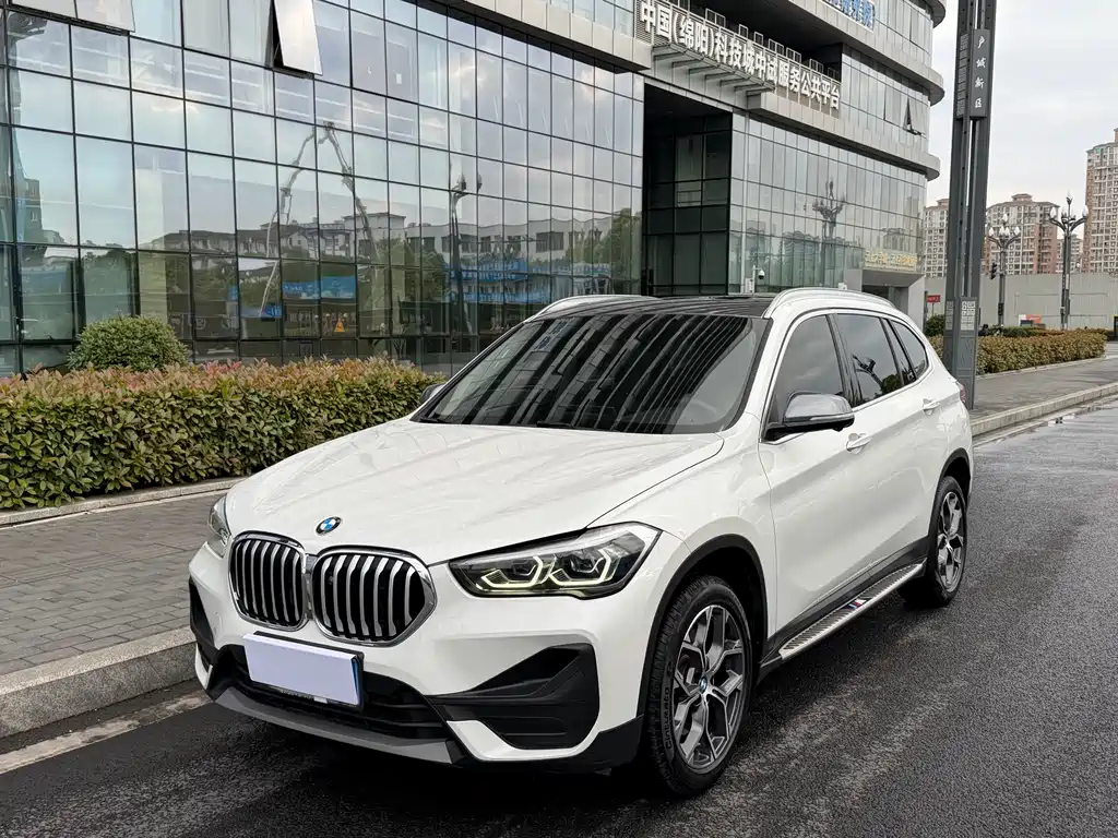 BMW X1 2021 — фото 11