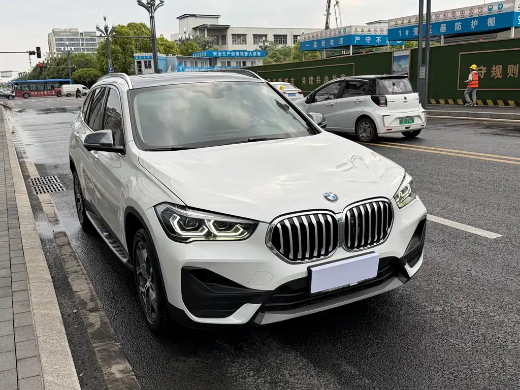 BMW X1 2021 — фото 13