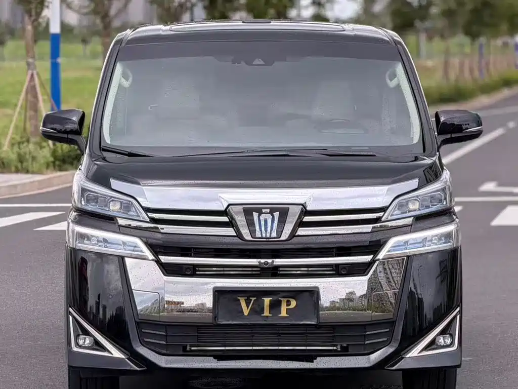Toyota Vellfire 2022 — фото 2