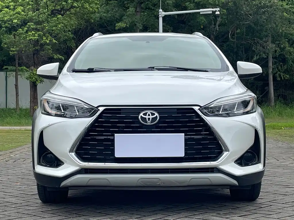 Toyota Yaris L 2020 — фото 2
