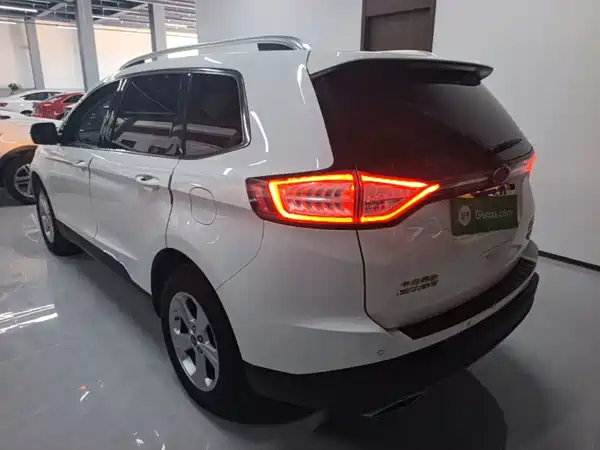 Ford Edge 2016