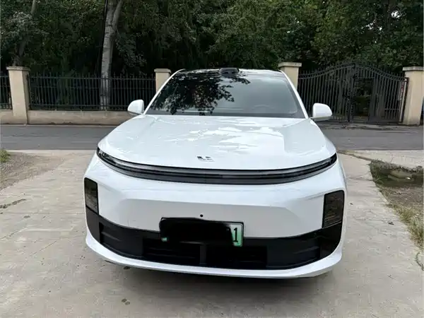 Li Auto L6 2024