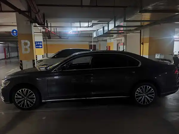 Volkswagen Phideon 2018