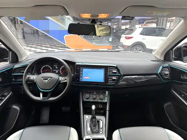 Jetta VS5 2022