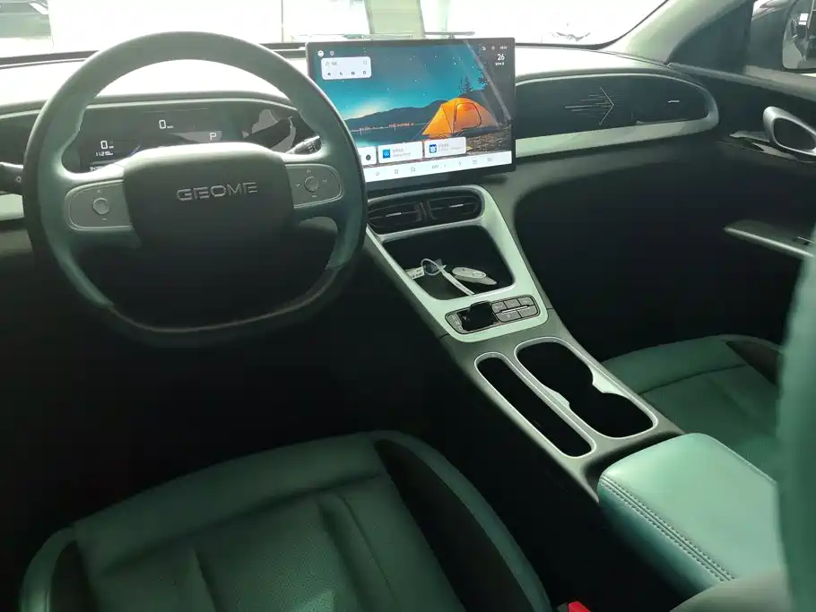 Geely Galaxy Starwish 2025 — фото 12