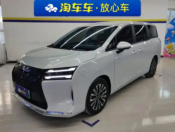 Wuling Starlight 730 New Energy 2025