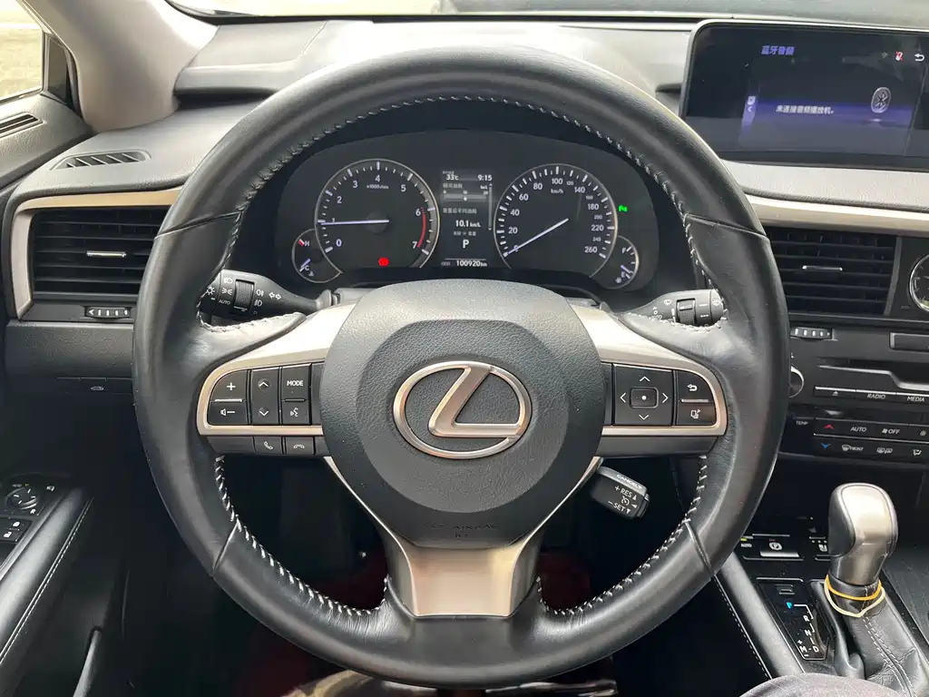 Lexus RX 2017 — фото 14