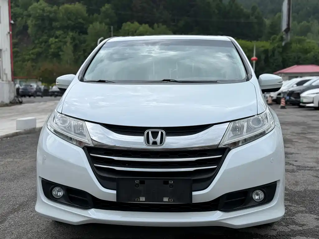 Honda Odyssey 2017 — фото 1