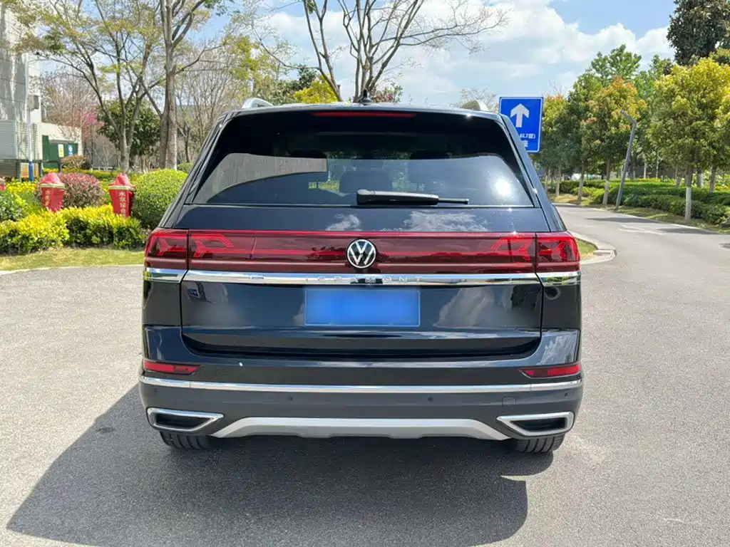 Volkswagen Teramont 2023 — фото 25