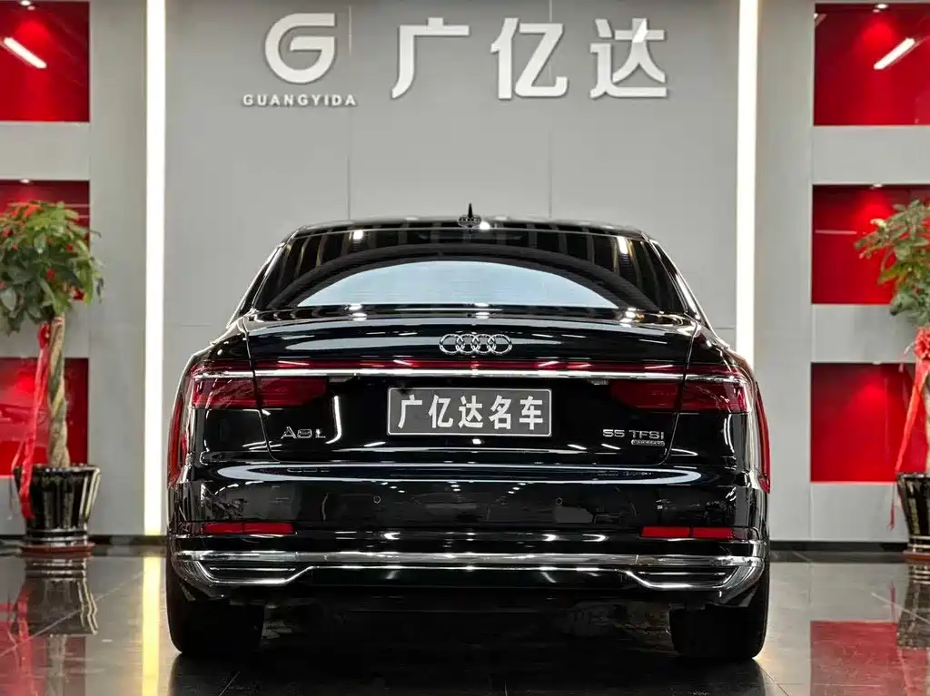 Audi A8 2019 — фото 9