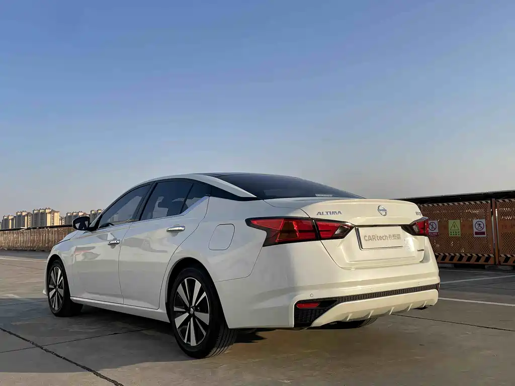 Nissan Teana 2020 — фото 12