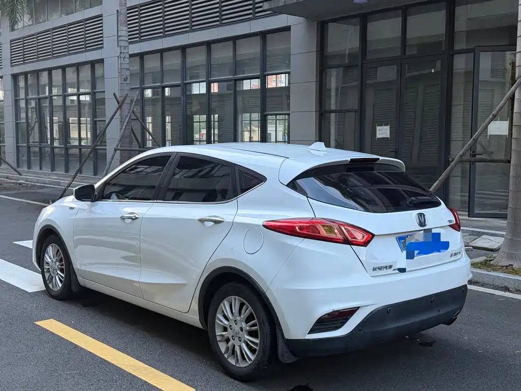Changan Eado XT 2013 — фото 9