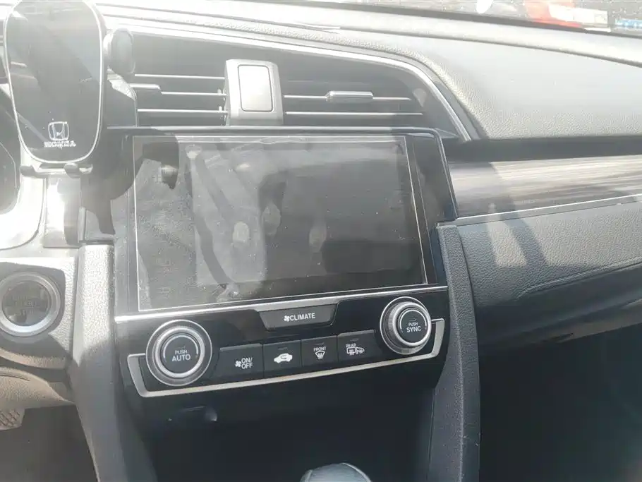 Honda Civic 2019 — фото 13