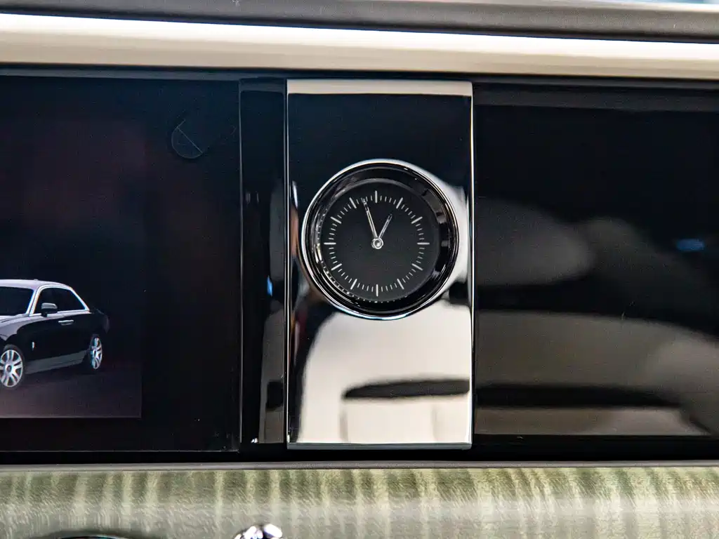 Rolls-Royce Ghost 2021 — фото 10