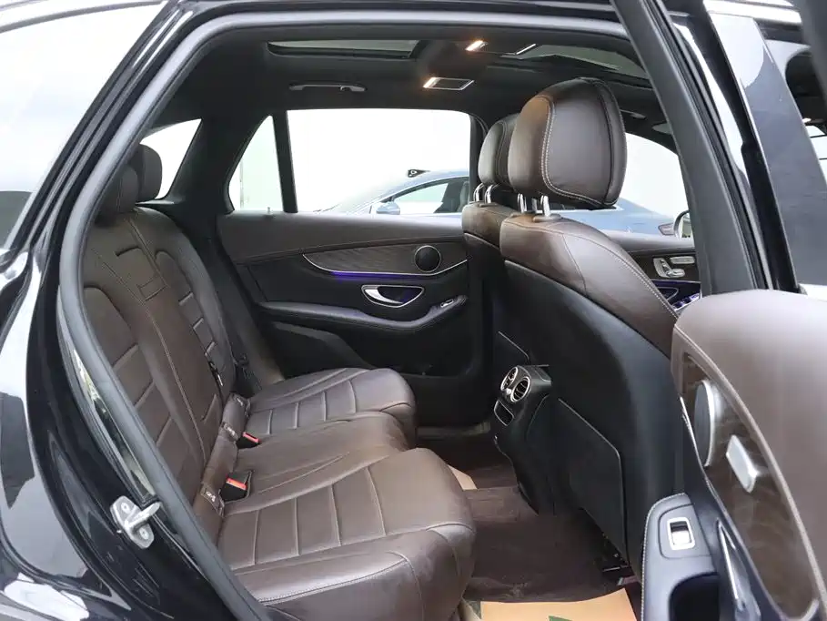 Mercedes-Benz GLC 2020 — фото 17