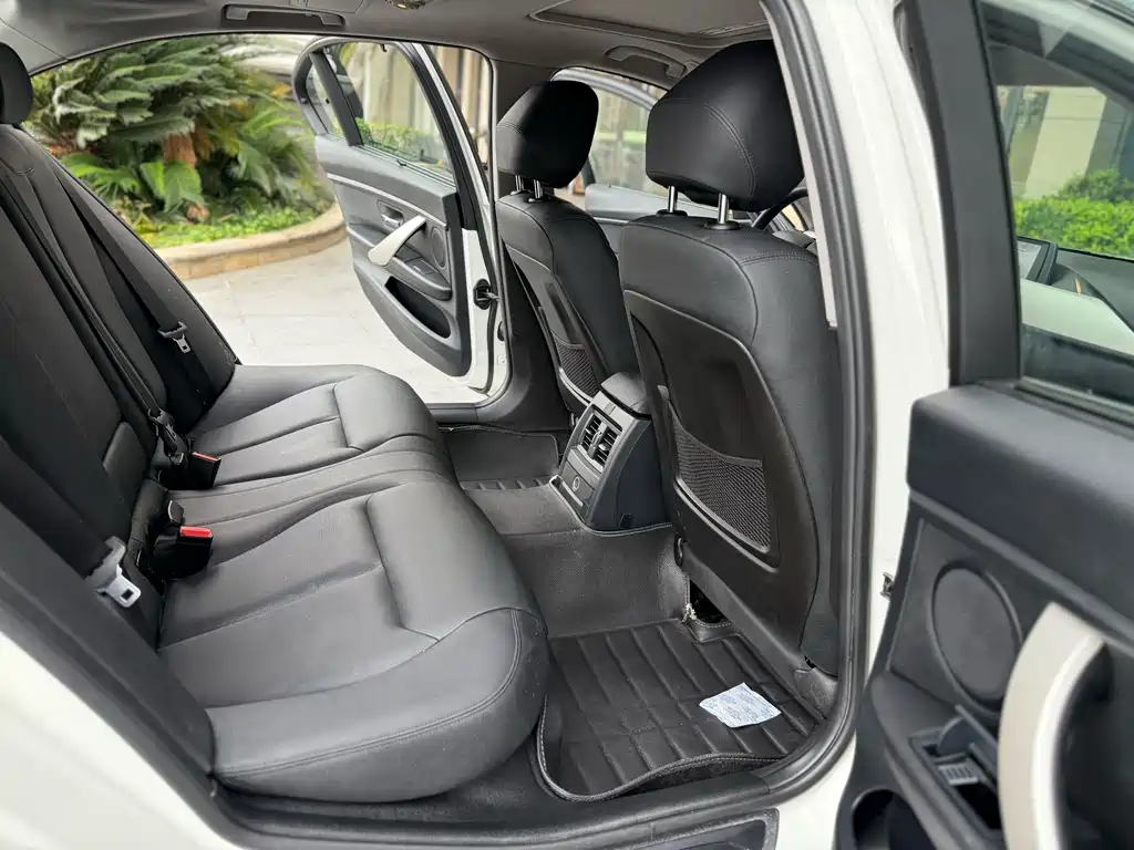 BMW 3 Series 2015
