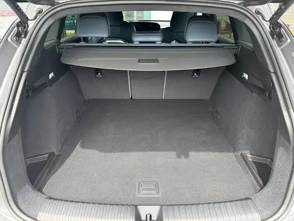 Audi Q6L E-Tron 2025
