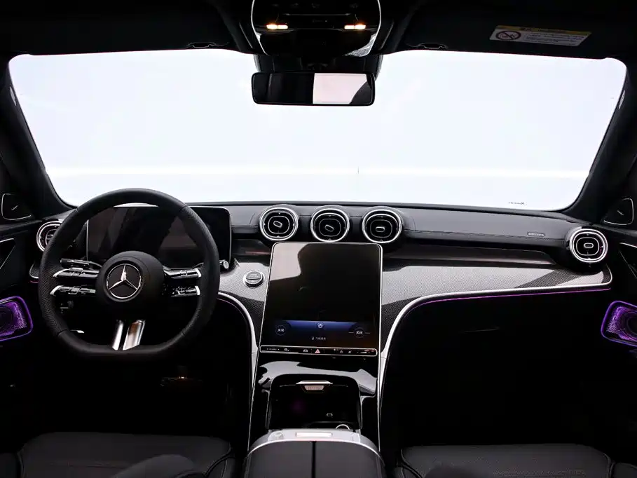 Mercedes-Benz C-Class 2023 — фото 5