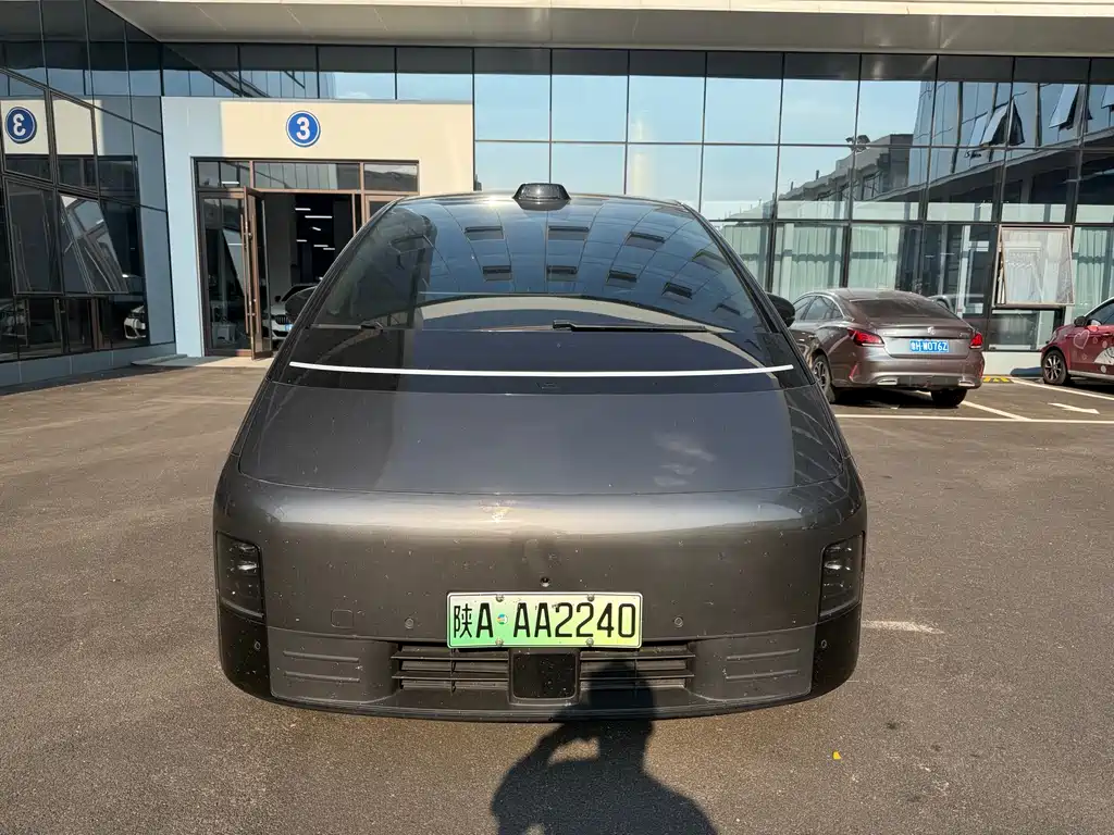 Li Auto Li MEGA 2025