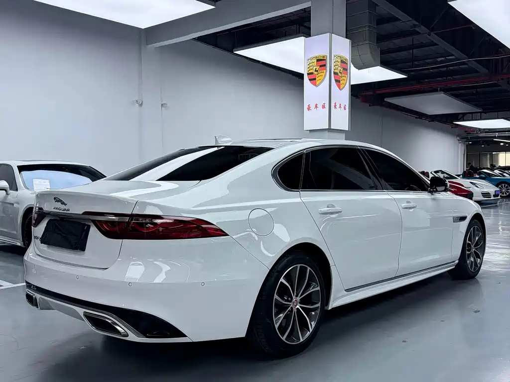 Jaguar XFL 2023 — фото 20