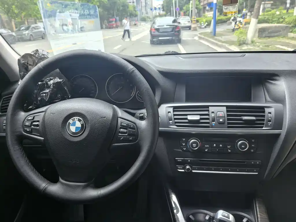 BMW X3 2014 — фото 22