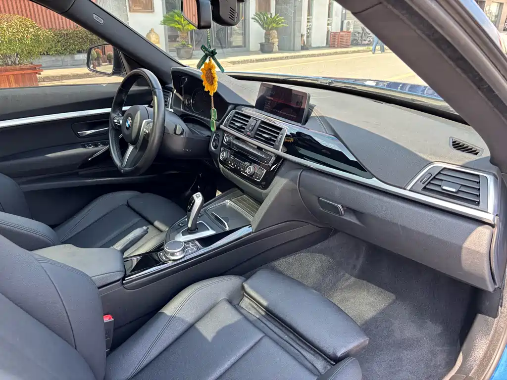 BMW 3 Series GT 2021 — фото 20