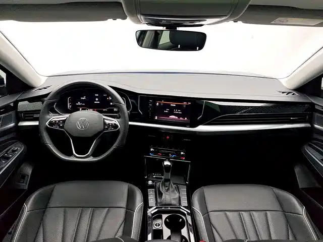 Volkswagen Passat 2024